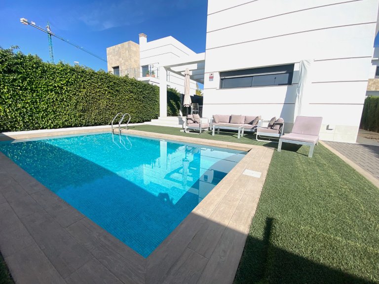 Villa for Sale in Doña Pepa, Ciudad Quesada, Alicante 32