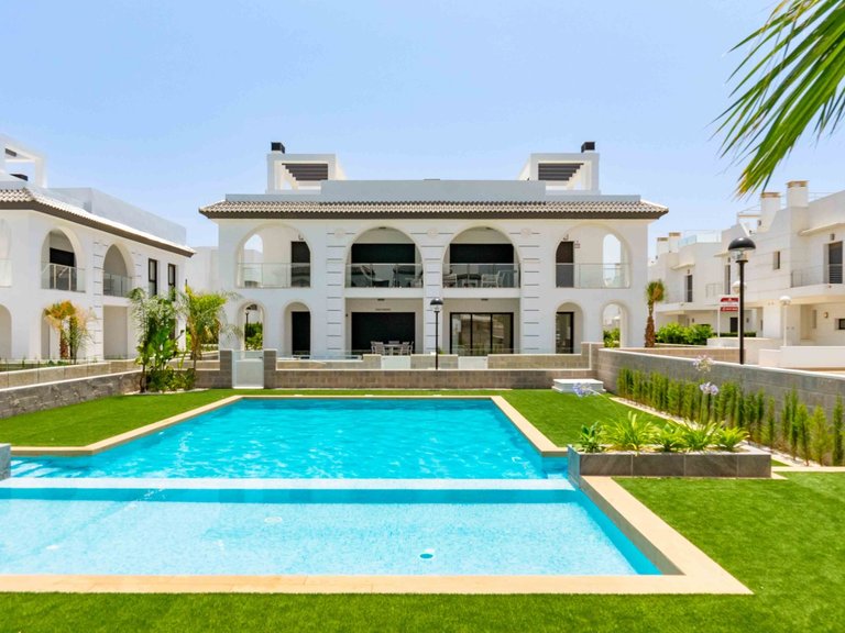 Apartment for Sale in Lo Marabú, Ciudad Quesada, Alicante 2