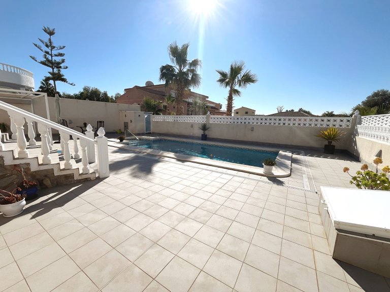 Villa for Sale in Monte Azul, Benijófar, Alicante 30