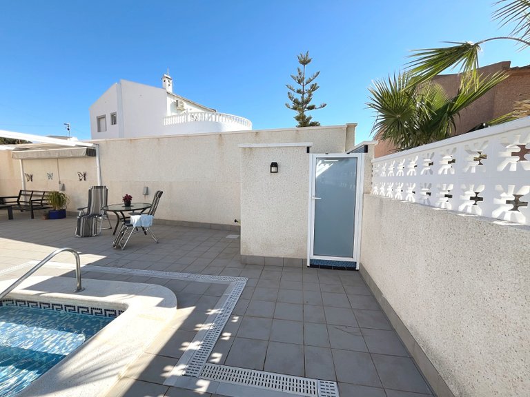 Villa for Sale in Monte Azul, Benijófar, Alicante 41