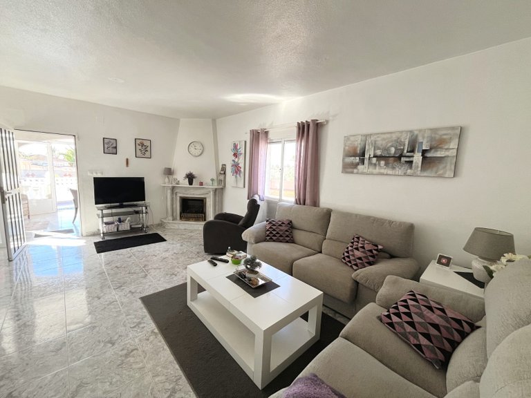 Villa for Sale in Monte Azul, Benijófar, Alicante 11