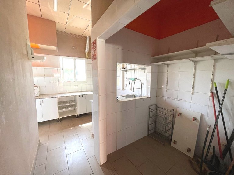 Commercial for Sale in La Finca Golf, Algorfa, Alicante 9
