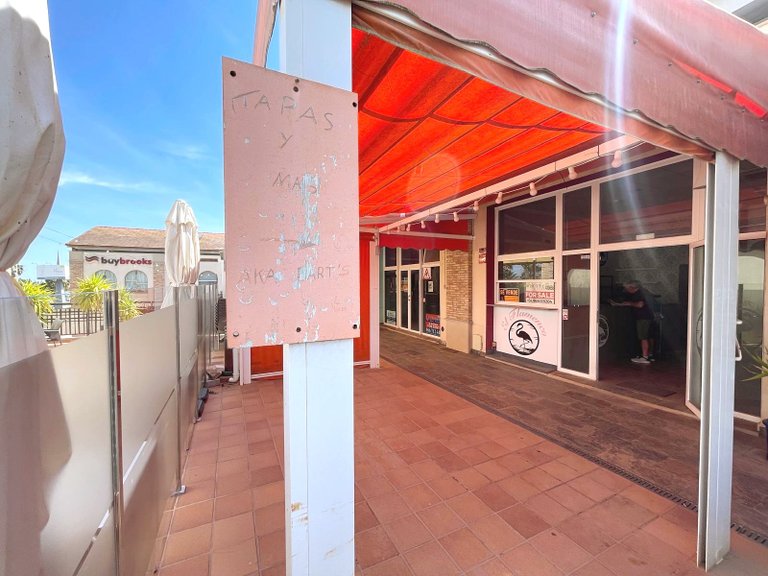 Commercial for Sale in La Finca Golf, Algorfa, Alicante 2