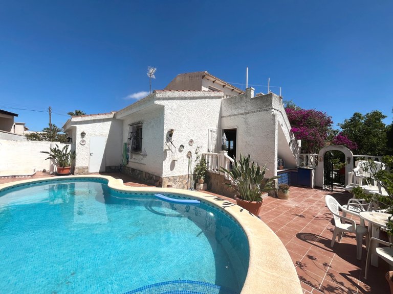 Villa for Sale in Ciudad Quesada, Alicante 1