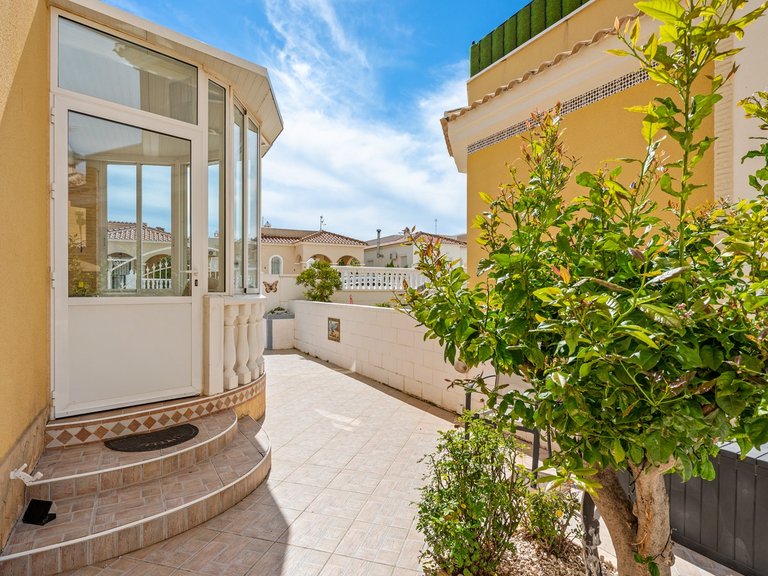 Villa for Sale in Algorfa, Alicante 27