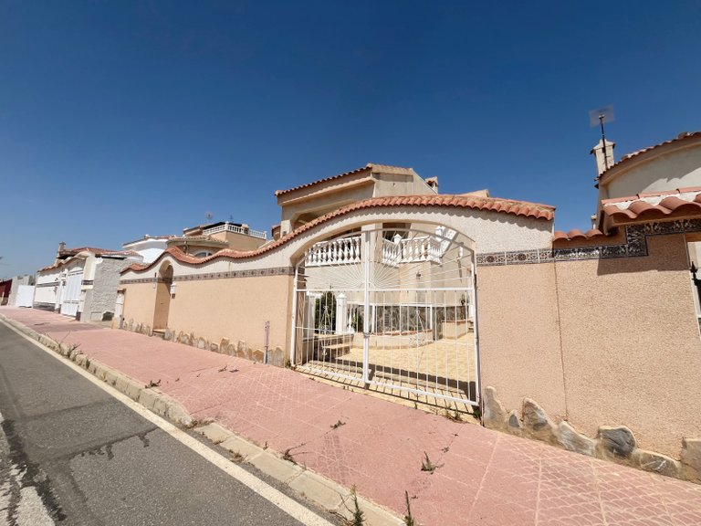 Villa for Sale in Ciudad Quesada/rojales, Alicante 2