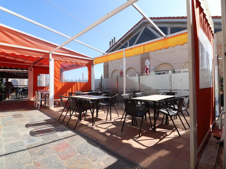Commercial for Sale in La Finca Golf Resort, Algorfa, Alicante 2