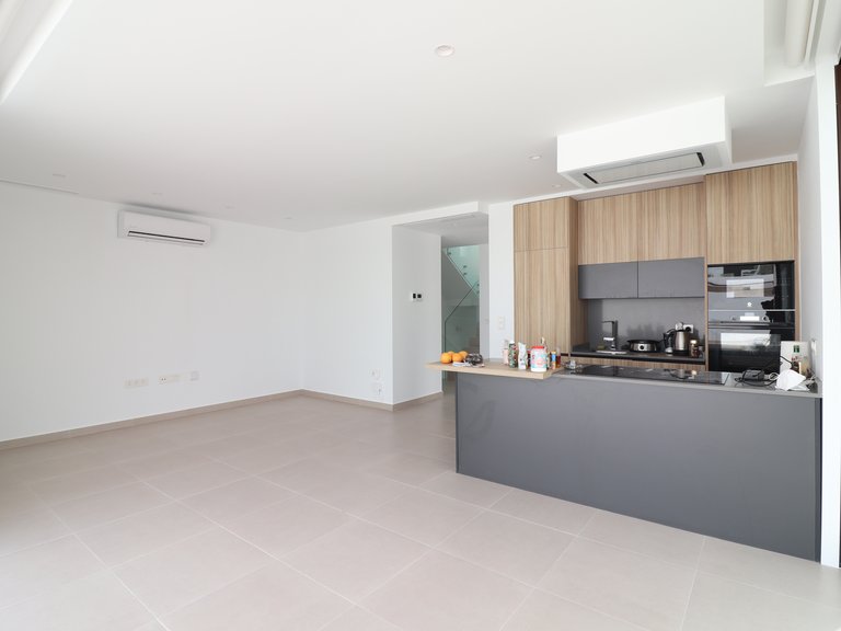 Villa for Sale in Benijofar - Village, Benijofar, Alicante 5