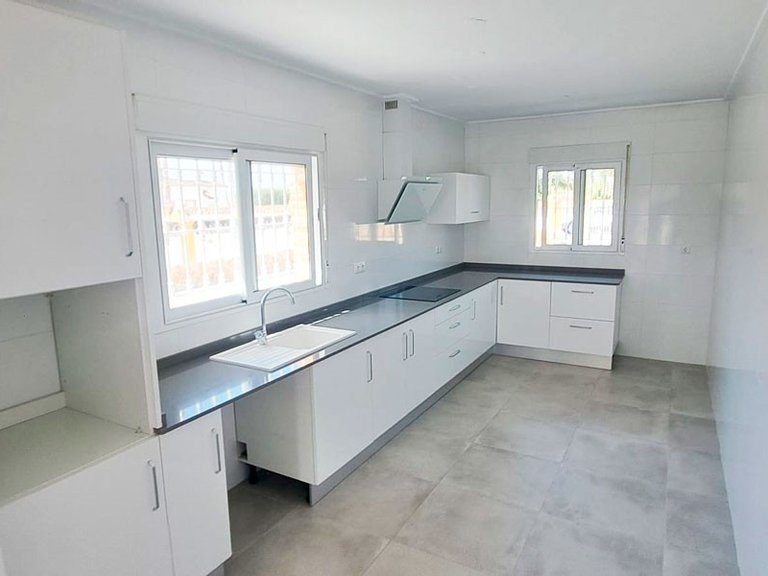 Villa for Sale in Catral - Country, Catral, Alicante 10