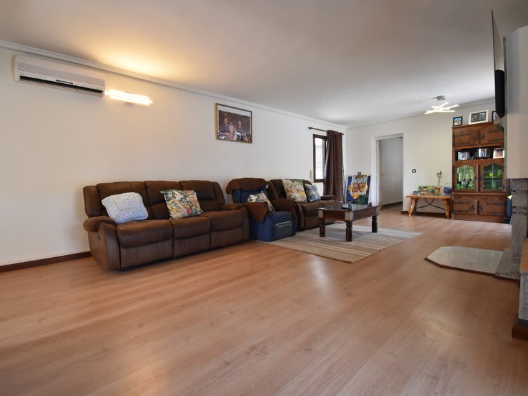 Villa for Sale in Villamartin, Orihuela Costa, Alicante 4
