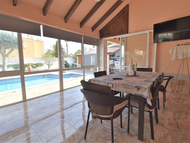 Villa for Sale in Villamartin, Orihuela Costa, Alicante 27