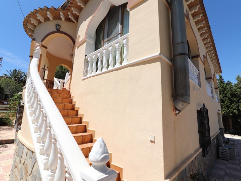 Villa for Sale in Lomas de La Juliana, Algorfa, Alicante 40