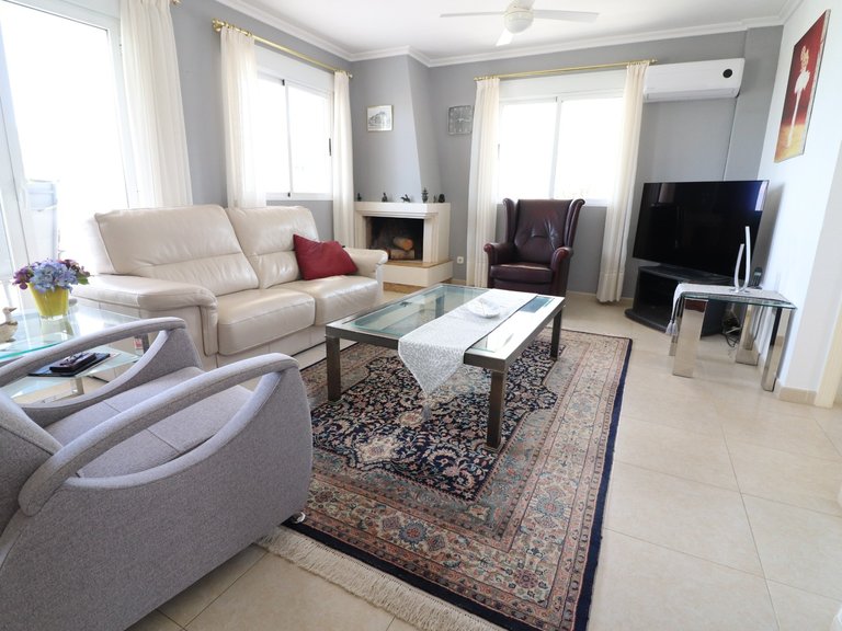 Villa for Sale in Lomas de La Juliana, Algorfa, Alicante 3
