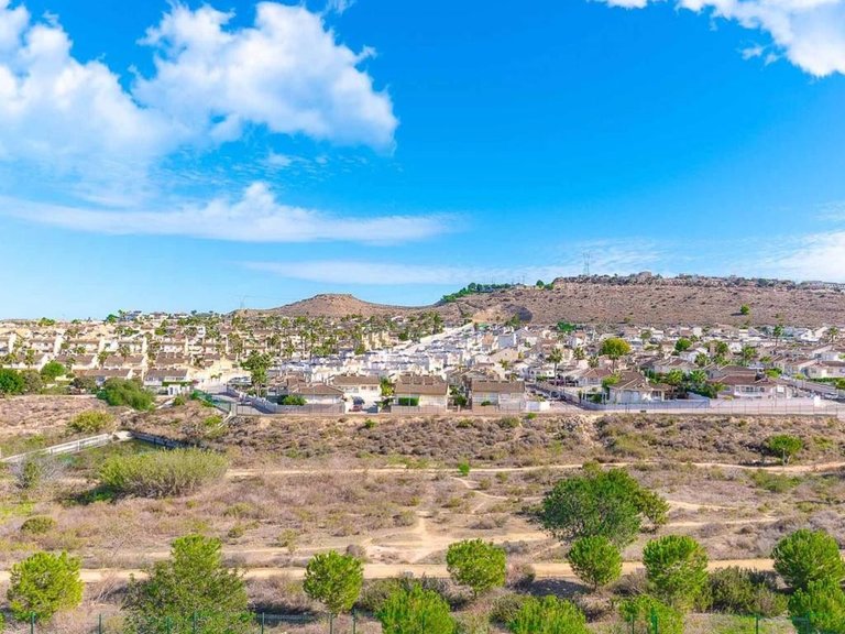 Villa for Sale in Benijofar - Village, Benijófar, Alicante 26