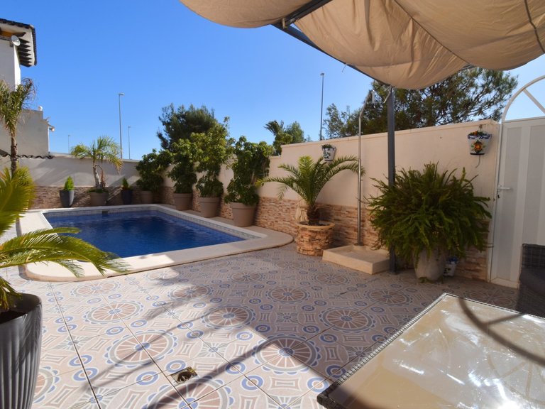 Villa for Sale in Playa Flamenca, Orihuela Costa, Alicante 3