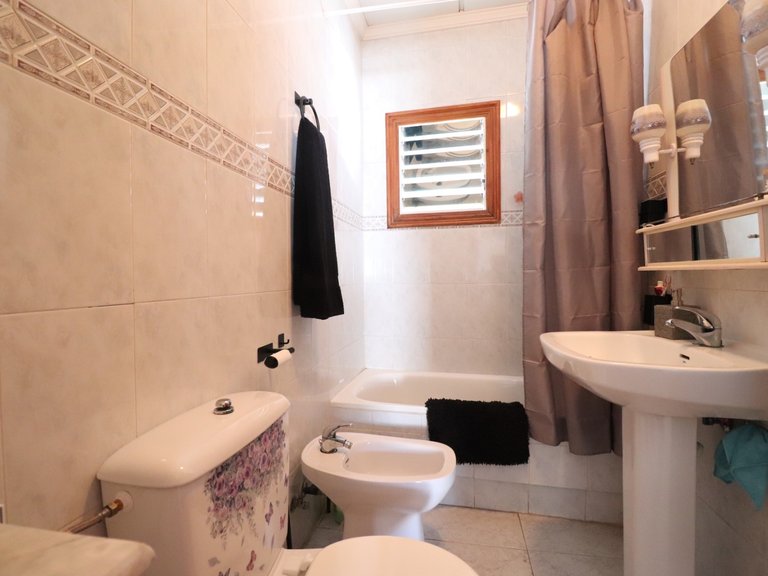 Town House for Sale in Benijofar - Village, Benijófar, Alicante 11