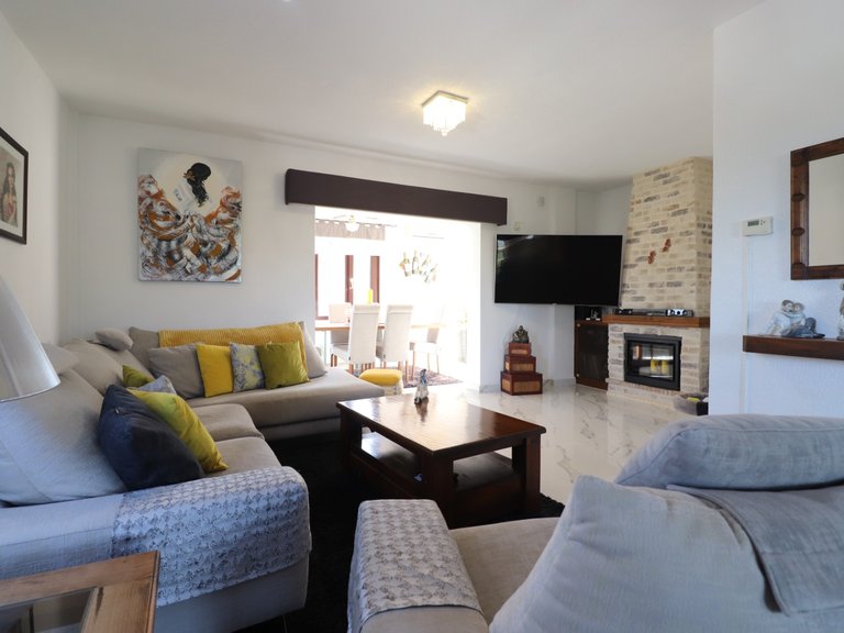 Villa for Sale in Lomas de La Juliana, Algorfa, Alicante 9