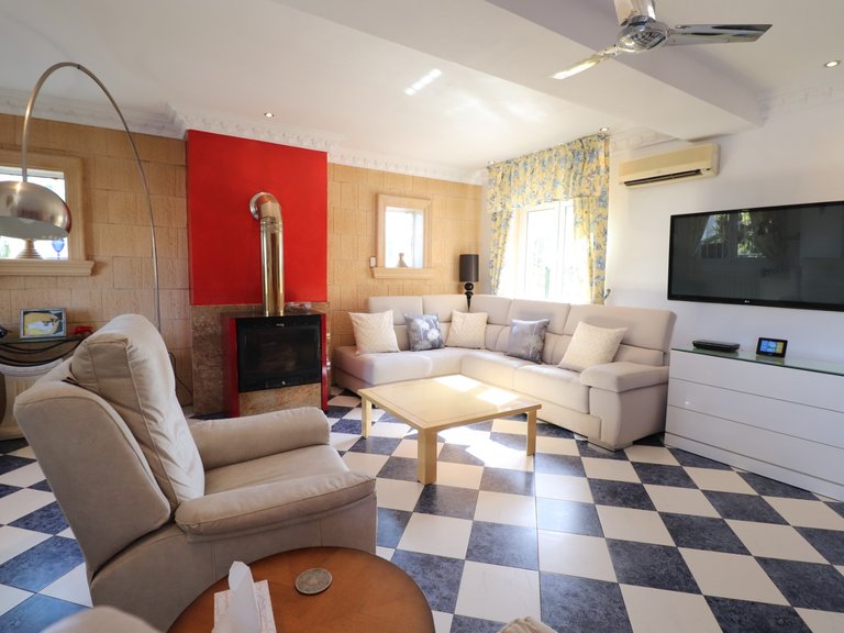 Villa for Sale in Lomas de La Juliana, Algorfa, Alicante 11