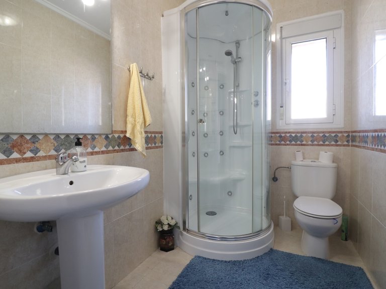 Villa for Sale in Monte Azul, Benijófar, Alicante 11