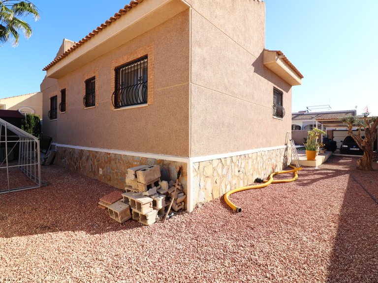 Villa for Sale in Monte Azul, Benijófar, Alicante 22
