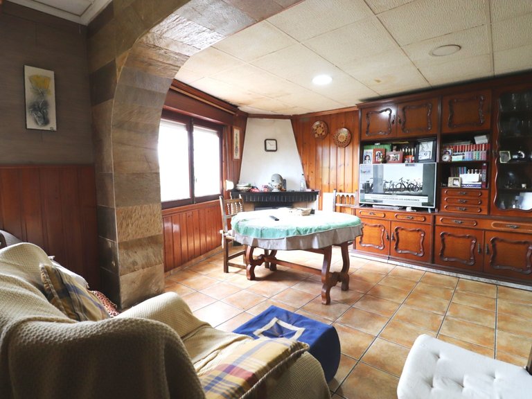 Villa for Sale in Heredades - Village, Heredades, Alicante 8