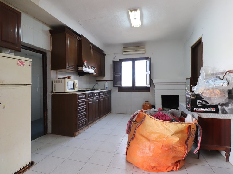 Villa for Sale in Heredades - Village, Heredades, Alicante 13