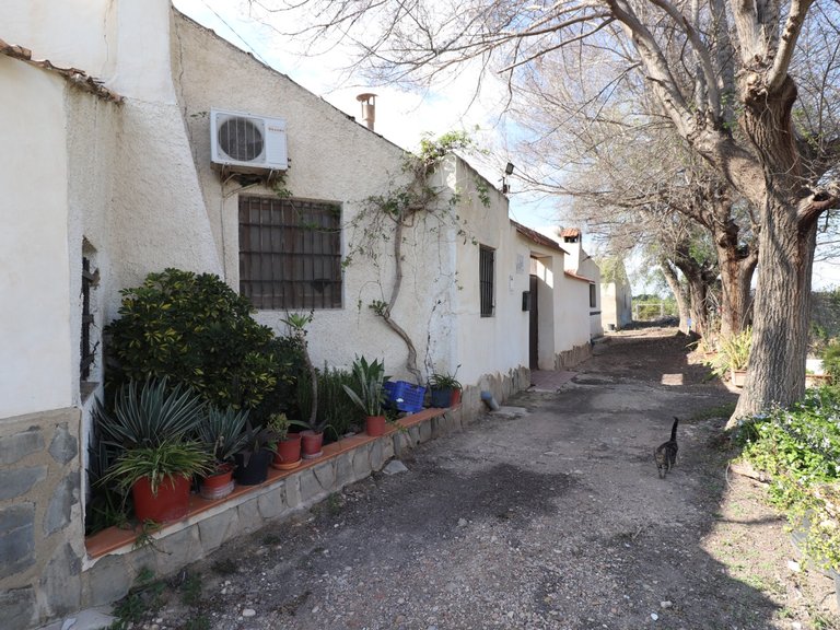 Villa for Sale in Heredades - Village, Heredades, Alicante 40