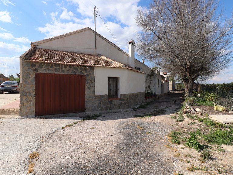 Villa for Sale in Heredades - Village, Heredades, Alicante 42