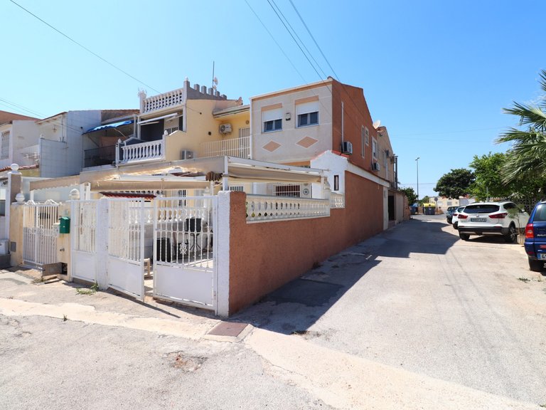 Town House for Sale in Torretas, Torrevieja, Alicante 1