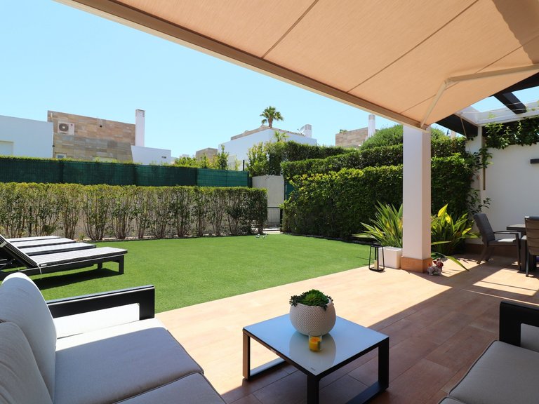 Villa for Sale in La Finca Golf Resort, Algorfa, Alicante 2