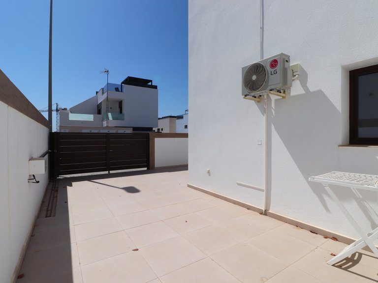 Villa for Sale in Benijofar - Village, Benijofar, Alicante 19