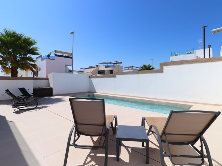 Villa for Sale in Benijofar - Village, Benijofar, Alicante 15
