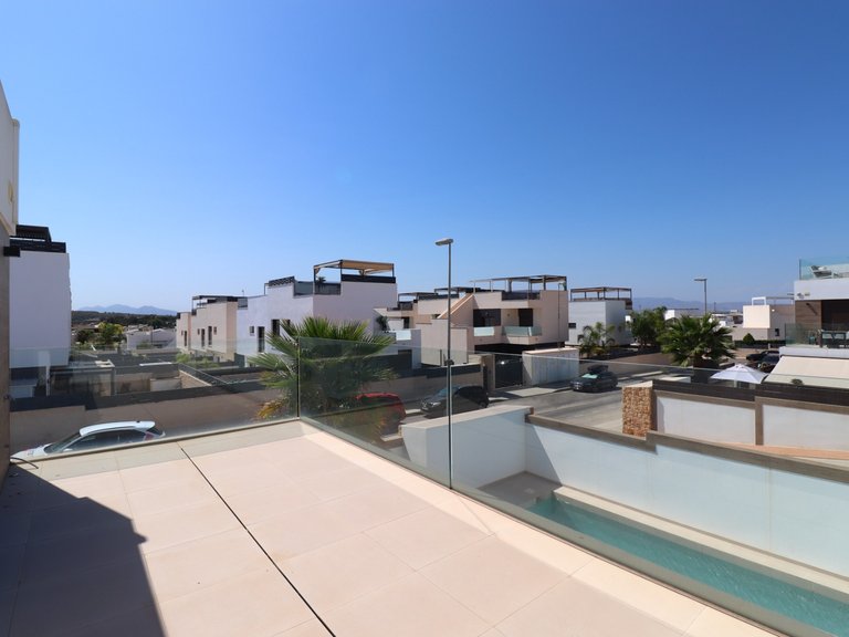 Villa for Sale in Benijofar - Village, Benijofar, Alicante 16