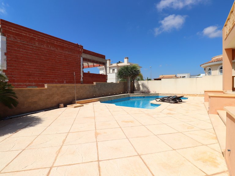 Villa for Sale in La Fiesta, Ciudad Quesada, Alicante 28