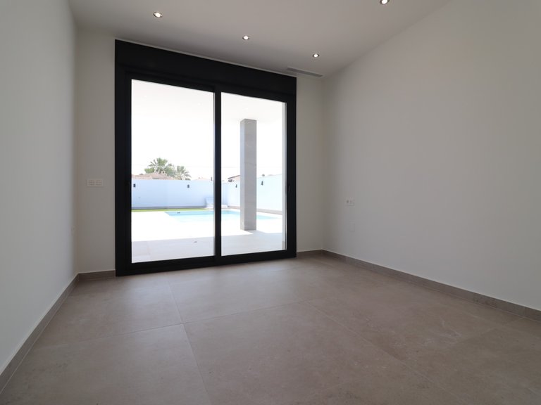 Villa for Sale in Ciudad Quesada - Town, Ciudad Quesada, Alicante 16