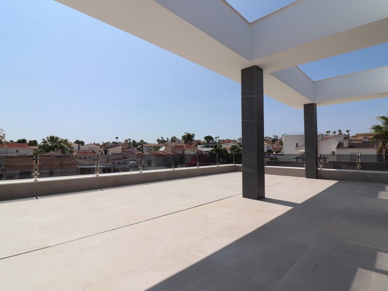 Villa for Sale in Ciudad Quesada - Town, Ciudad Quesada, Alicante 21