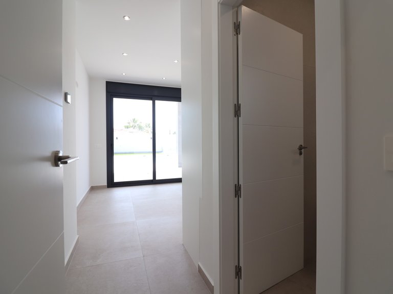 Villa for Sale in Ciudad Quesada - Town, Ciudad Quesada, Alicante 15