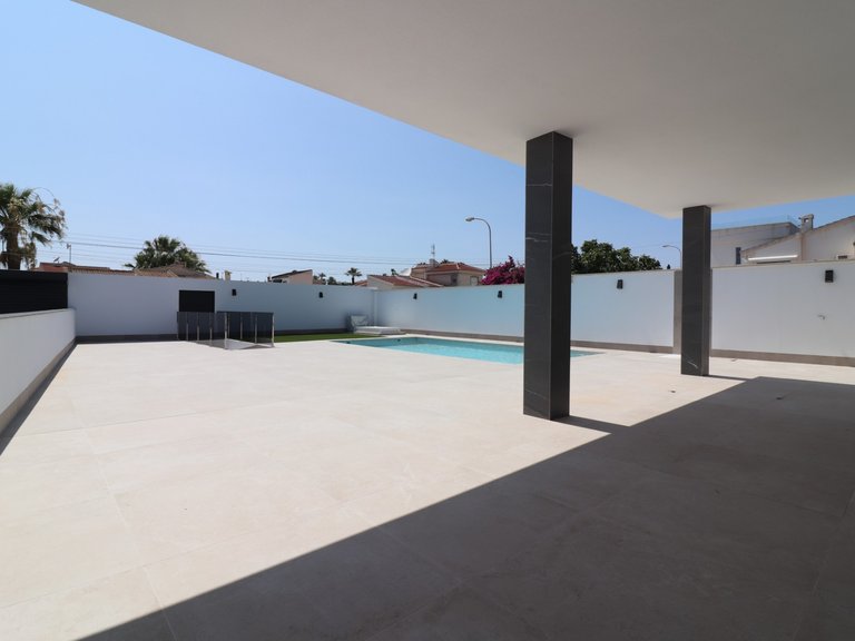 Villa for Sale in Ciudad Quesada - Town, Ciudad Quesada, Alicante 42