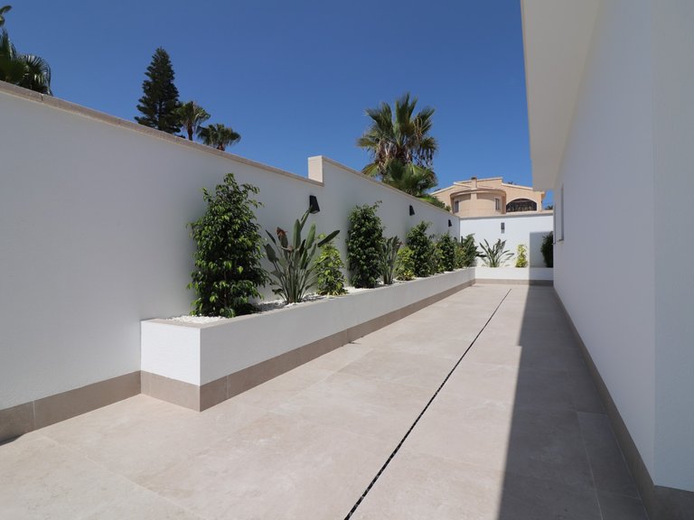 Villa for Sale in Ciudad Quesada - Town, Ciudad Quesada, Alicante 41