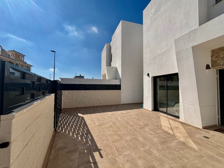 Villa for Sale in Benijofar - Village, Benijófar, Alicante 6