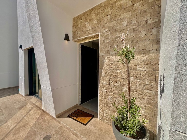 Villa for Sale in Benijofar - Village, Benijófar, Alicante 9