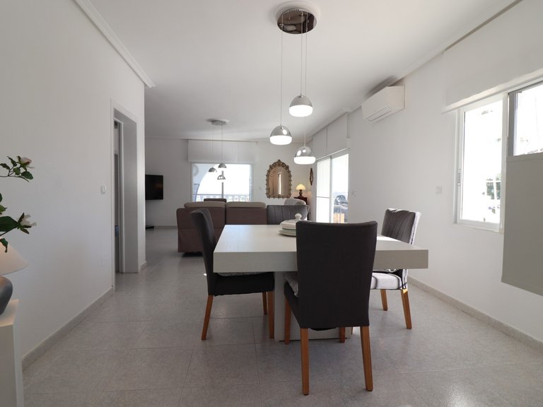 Villa for Sale in Lomas de La Juliana, Algorfa, Alicante 10
