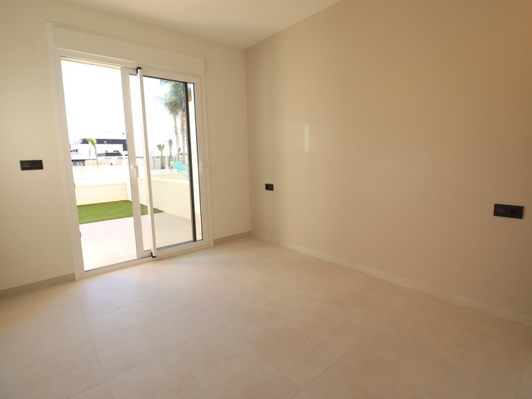 Apartment for Sale in El Raso, Guardamar Del Segura, Alicante 11