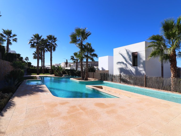 Apartment for Sale in La Finca Golf Resort, Algorfa, Alicante 20