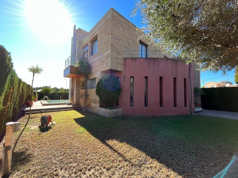Villa for Sale in Dehesa de Campoamor, Orihuela Costa, Alicante 24