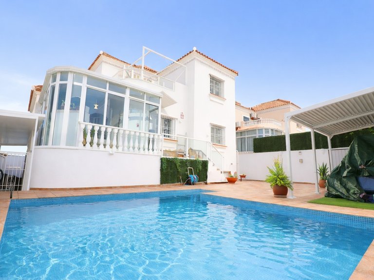 Villa for Sale in Villamartin, Orihuela Costa, Alicante 1