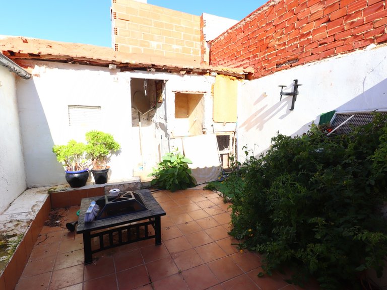 Villa for Sale in Benijofar - Village, Benijófar, Alicante 2