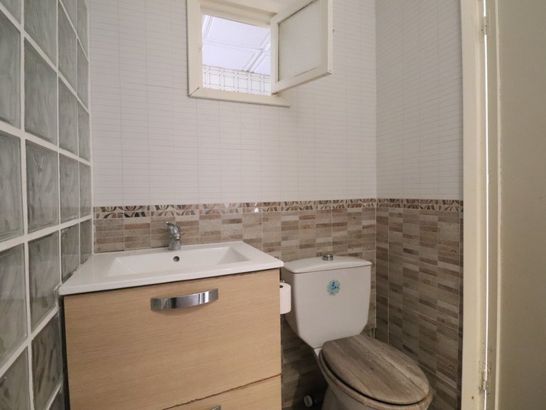Villa for Sale in Benijofar - Village, Benijófar, Alicante 15