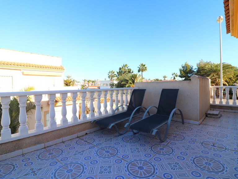 Villa for Sale in Ciudad Quesada - Town, Ciudad Quesada, Alicante 4