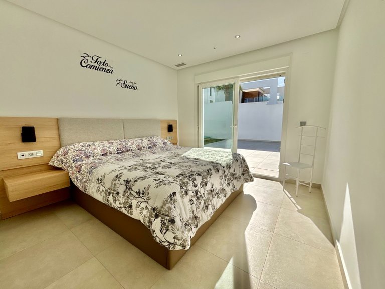 Villa for Sale in Benijofar - Village, Benijófar, Alicante 12